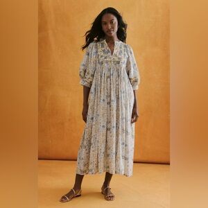 Mi Golondrina Violeta Azul Amarillo y Floral Dress